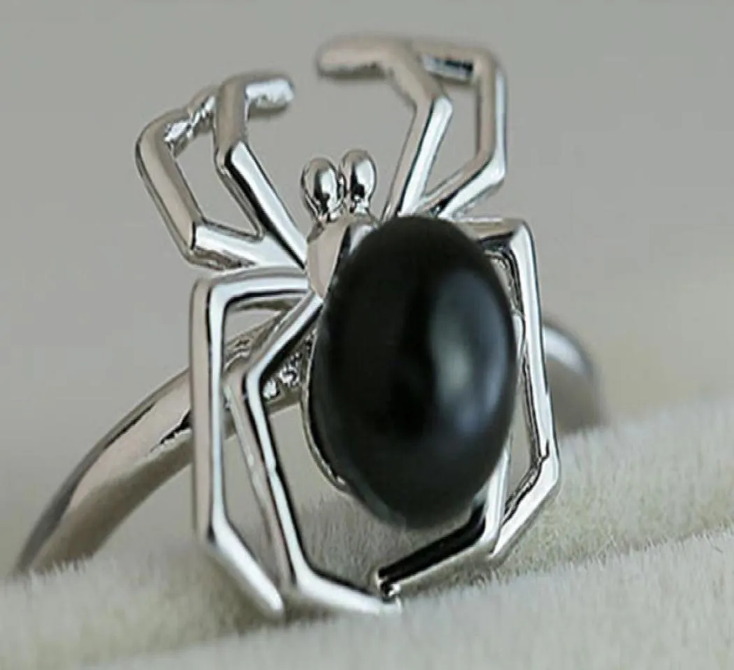 2019 Nya Spider Silver Rings 925 Sterling Silver Natural Black Sapphire Ring Personlig kvinnor Bröllopsfest smycken7632753
