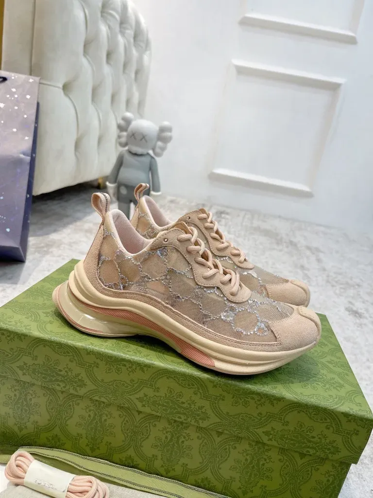 SS24 Women's Run Crystal Sneaker Drill Daddy Shoes أكثر أحذية مصممة للأحذية غير الرسمية حظر الأحذية غير الرسمية الحجم 35-40