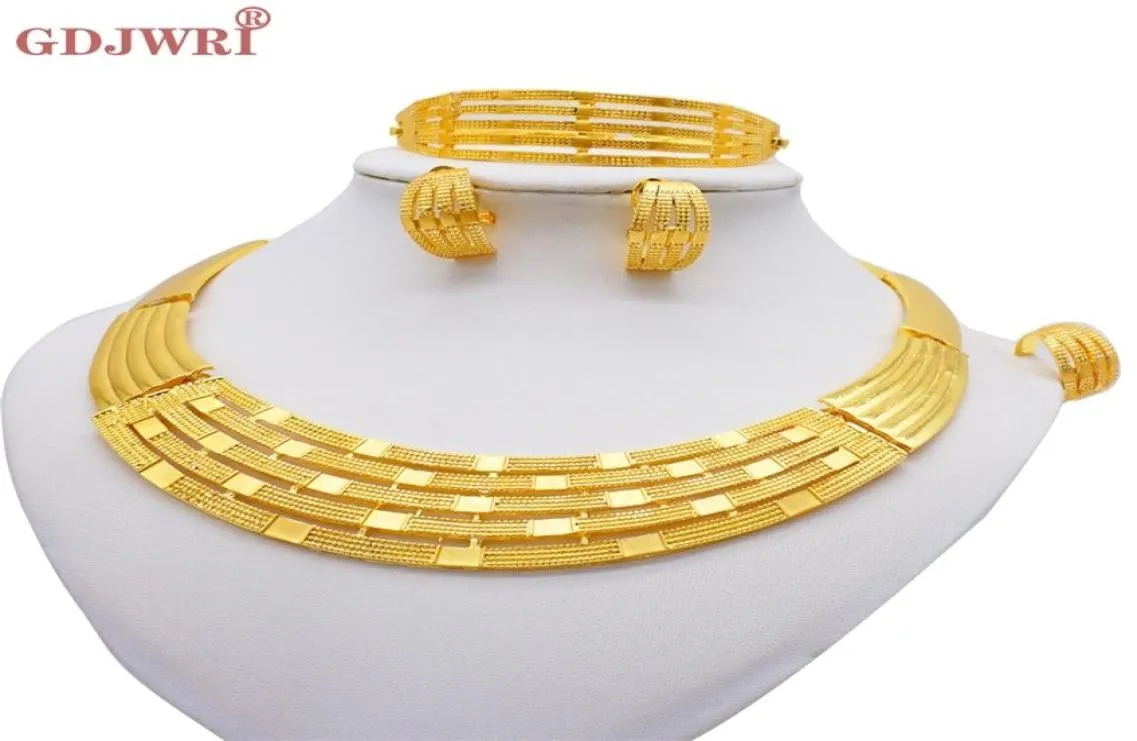 Afrikansk 24k guldfärgsmycken för kvinnor Dubai Bridal Wedding Presents Choker Halsband Armbandörhängen Ring Smycken Set 22022664029