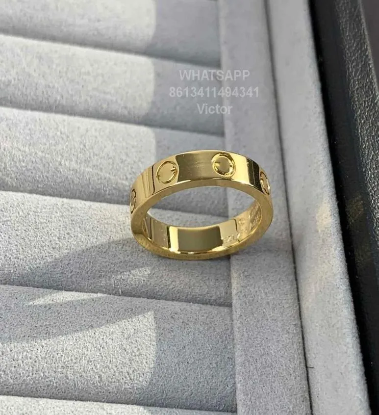 Anneaux de bande 18K 36 mm Ring V Gold Material ne s'estompera jamais d'anneau étroit sans diamants reproductions officielles de la marque de luxe Wi7667685