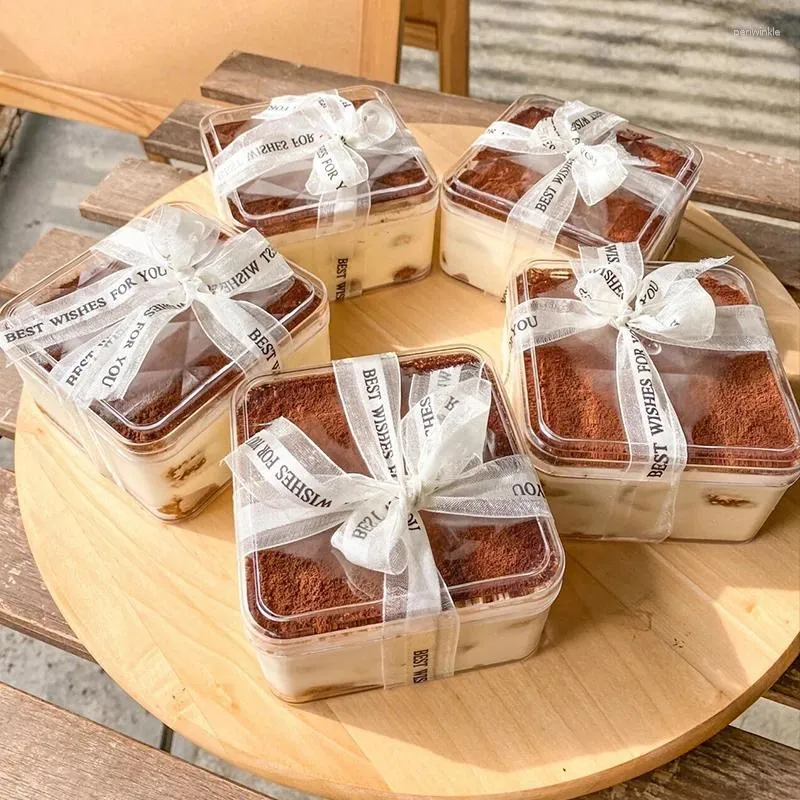 Kubki jednorazowe słomki 10pcs tiramisu małe pudełko przezroczyste pudełka z ciasta