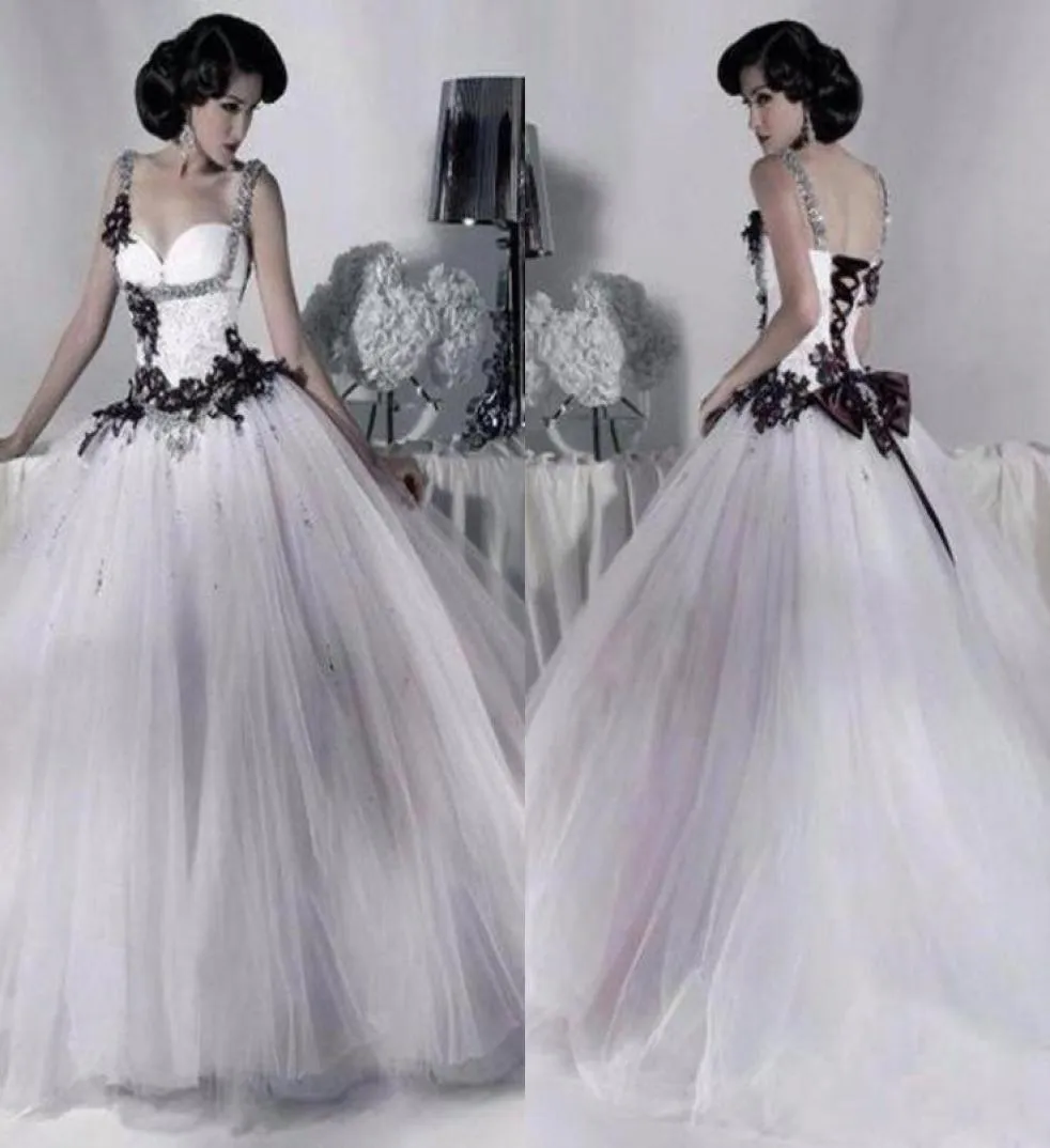 Vintage White and Black Tulle Wedding Dresses 2018 Beaded Spaghetti Strap Gothic Ball Gown Corset Halloween Bridal Party Gowns Ves3359980