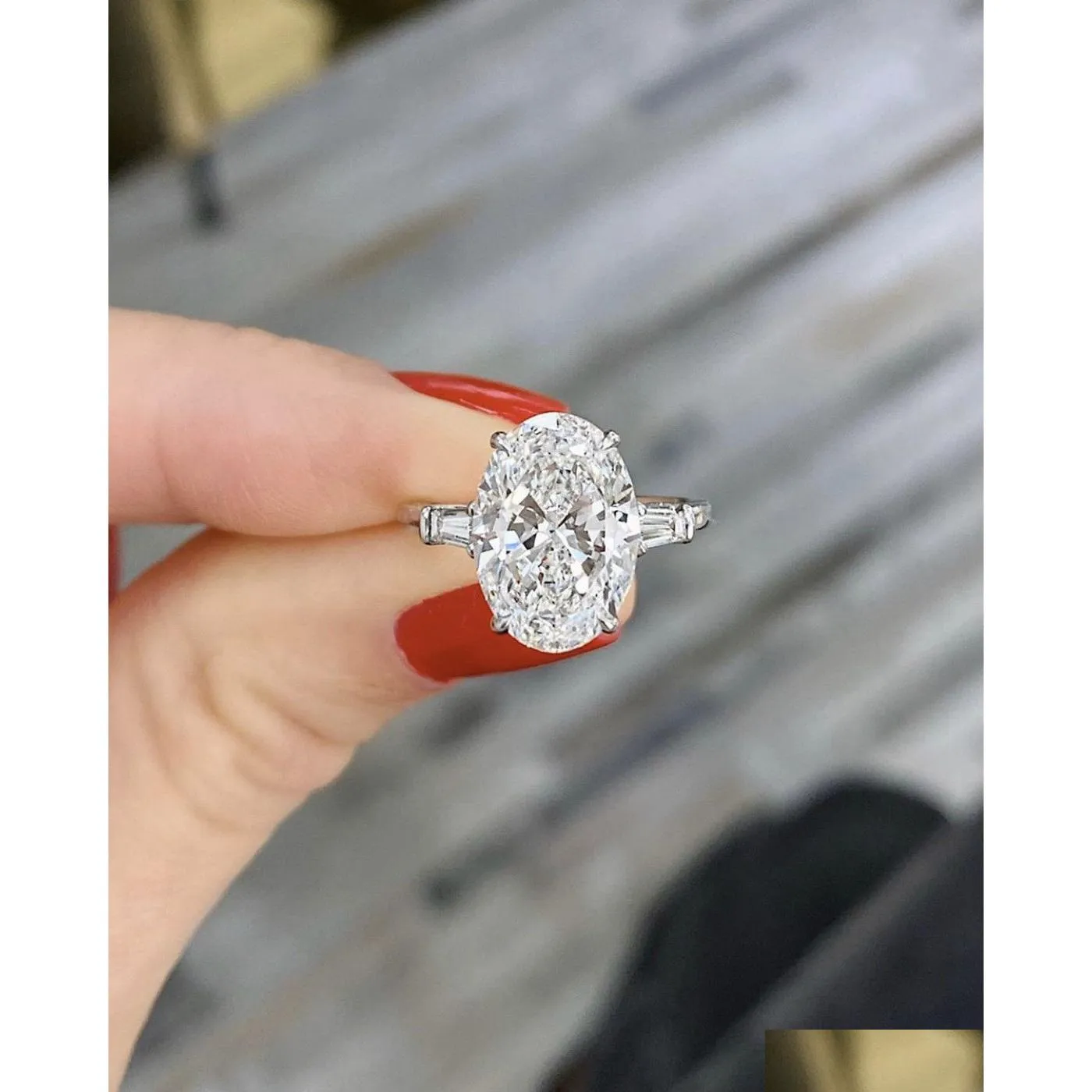 Rings Luxury Real 925 Sterling Sier Oval Cut 4Ct Simated Diamond Engagement Cocktail Women Six Cutting Fine Jewelry Drop Delivery Rin Dhc6M