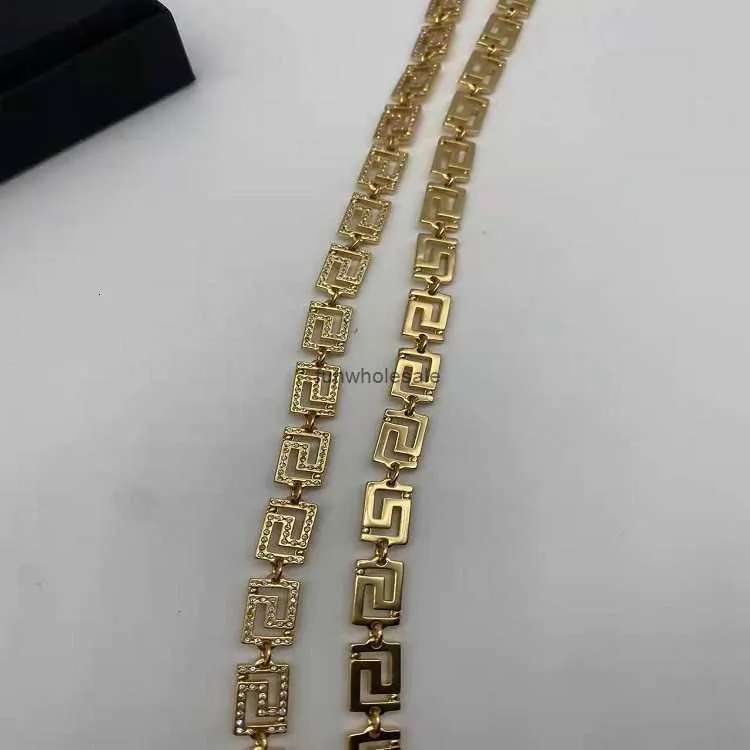 2022 New Fansijia Emblem Chain Rhinestone Necklace Exaggerate Personality Gold Bronze Neckchain Sweater Chain