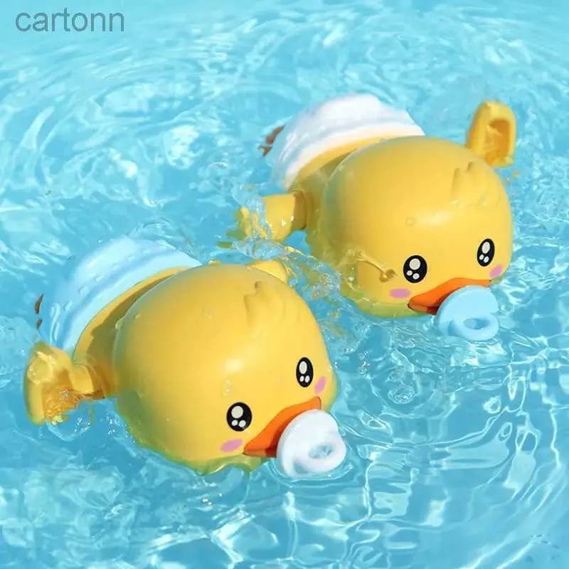 Bath Toys Baby Bath Toys Water Chain Clockwork Bathing Cute Swimming Yellow Duck Toy Toddler Pool Beach Classic Toy for Kids Water Playing 240413