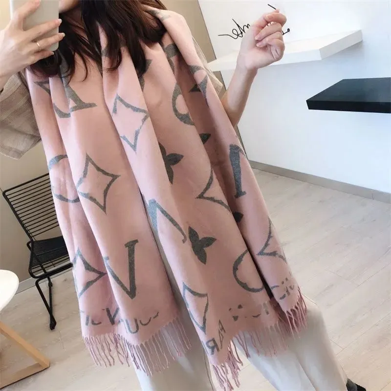 2024 Brand Designer Scarf V Scarf Cashmere Thick Shawl Women Winter Wram Pashmina Long Wraps Hijab Fashion accessories