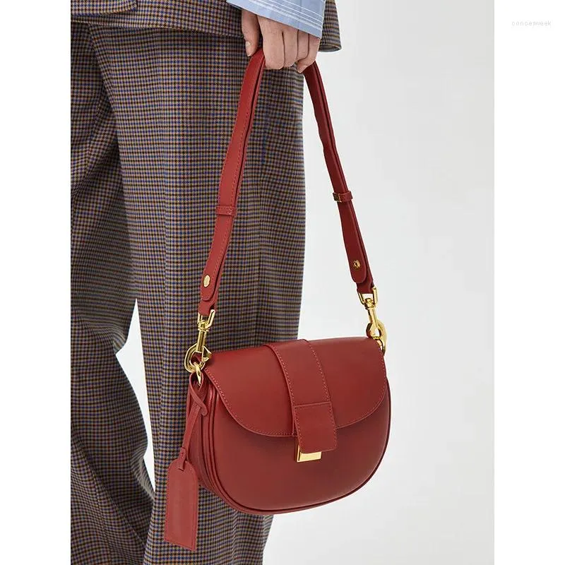 Red One-shoulder Cross-body Shoulder Bag for Women from  display picture 3