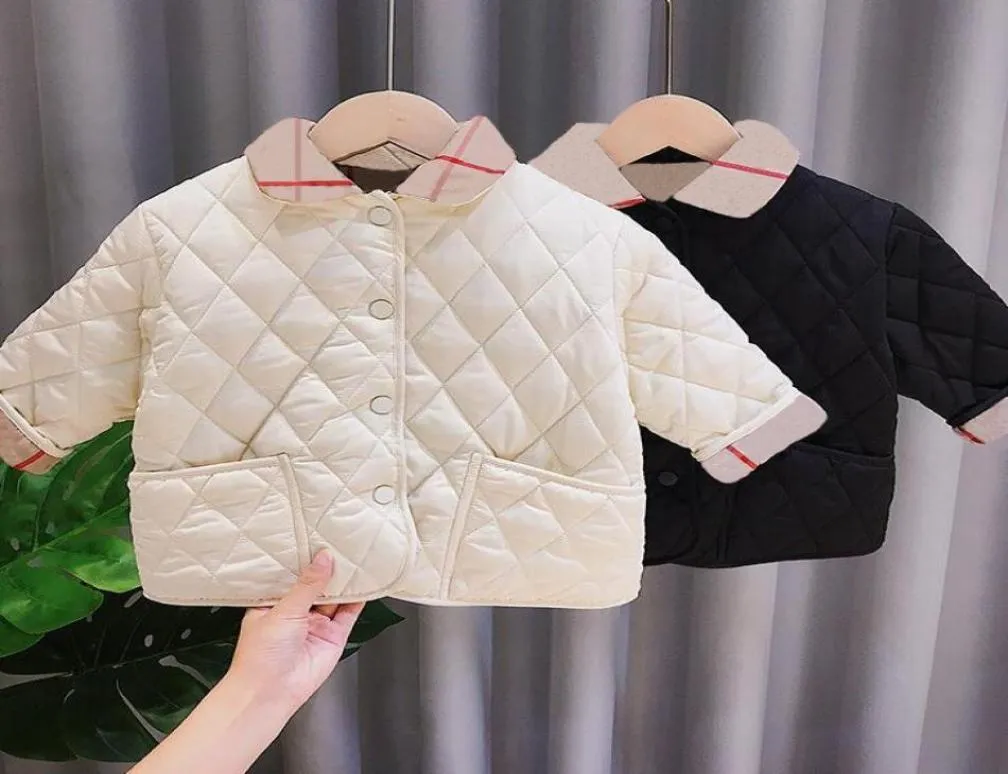 2021 Hiver Designer Girls Boys Fin Down Reversible Cotton Coat Kids Goy Boy Plaid Vestes rembourrées M manteaux Enfants Gardez le capuche au chaud Out6003357