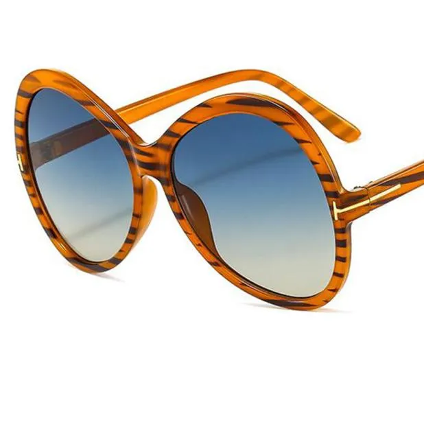 2021 Ny modedesign svart överdimensionerade solglasögon kvinnor stora platta solglasögon trendiga runda gradientglasögon nyanser uv4008119019