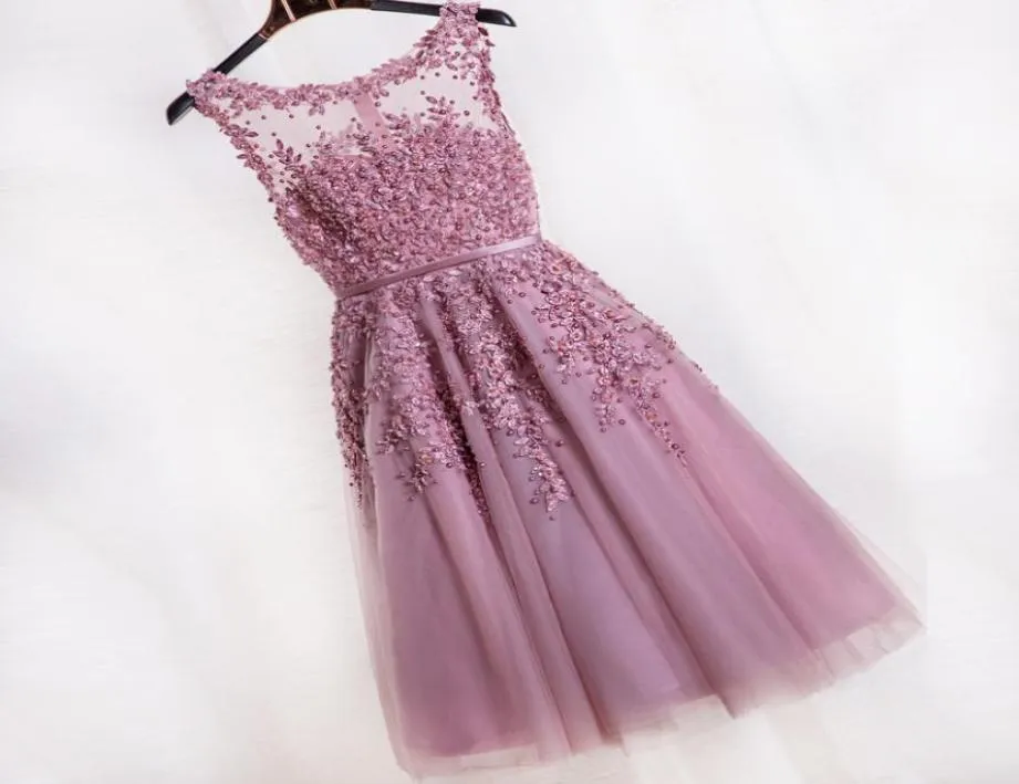 Женщины короткие вечерние платья 2021 пыльные розовые платья подружки невесты Дешевые платья по колену для кружевных аппликаций для вечеринок even7942449