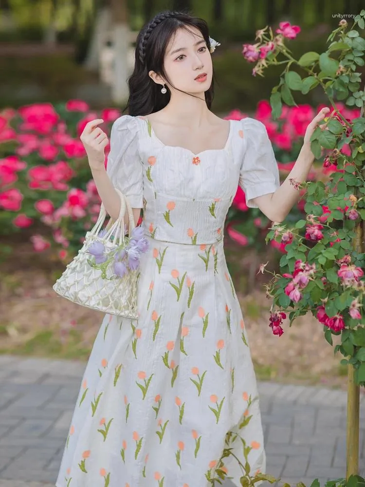 Arbetsklänningar avslappnad mode fantastisk kjol kostym kvinnors sommar 2024 söt tryck eleganta tvåstycken set koreanska romantiska årgång