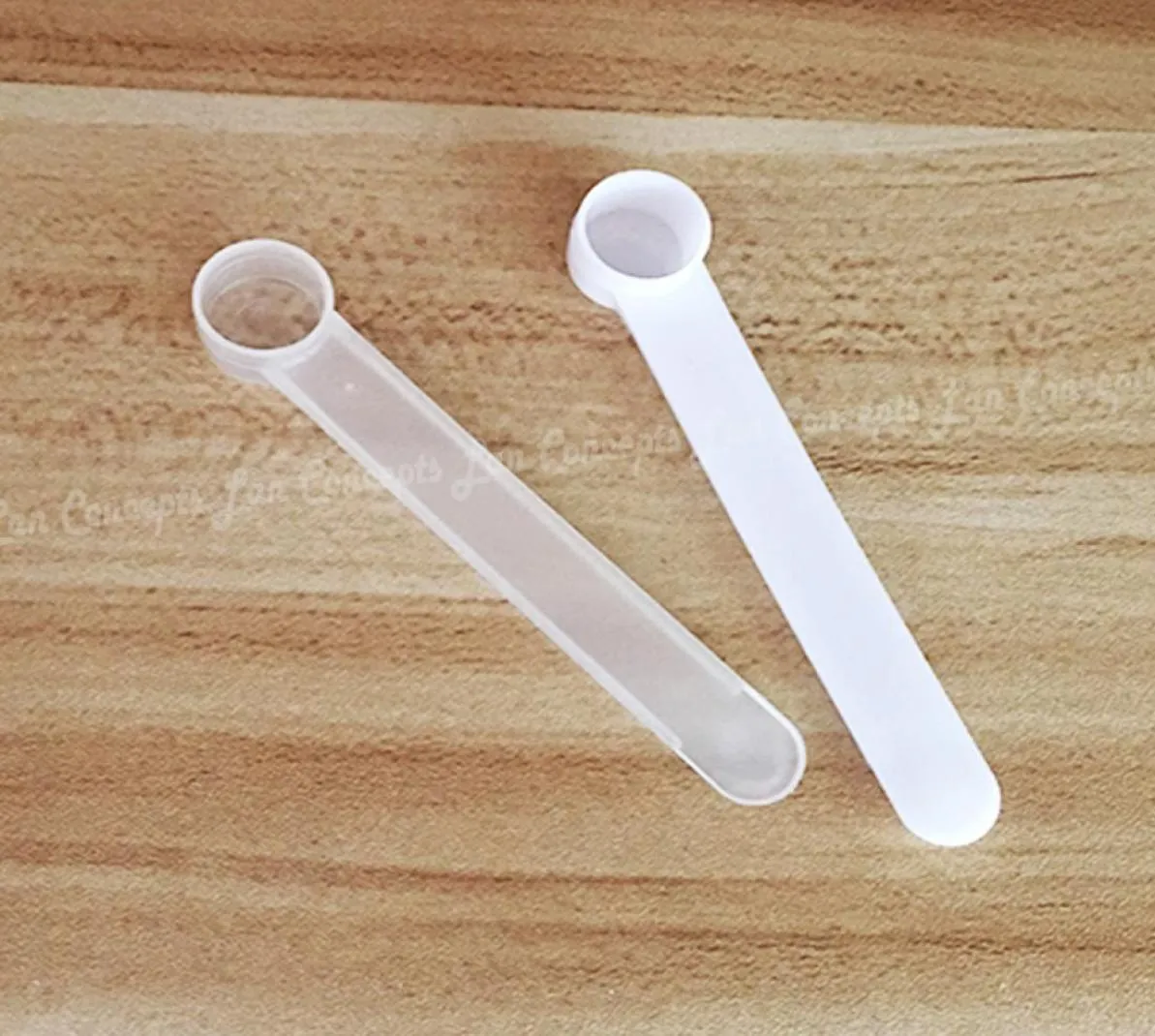 100pcslot 2ML Spoon 1g Plastic Measuring Scoop 1 gram Measure Tools 91154125mm white and translucence for option 9891500