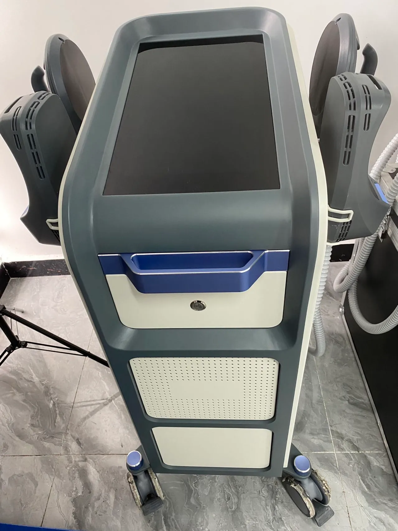 EMSzero NEO 6500W Hi-EMT Body Sculpt Fat Loss Machine with 4