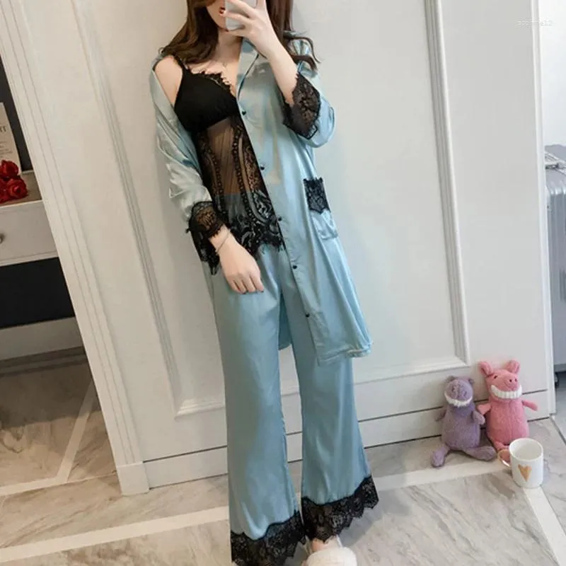 Ropa para el hogar Lace Silk Satin Women Tres piezas Pajama Sets de manga larga Botón hueco Botón Sleepwear 2024 Autumn Sexy traje