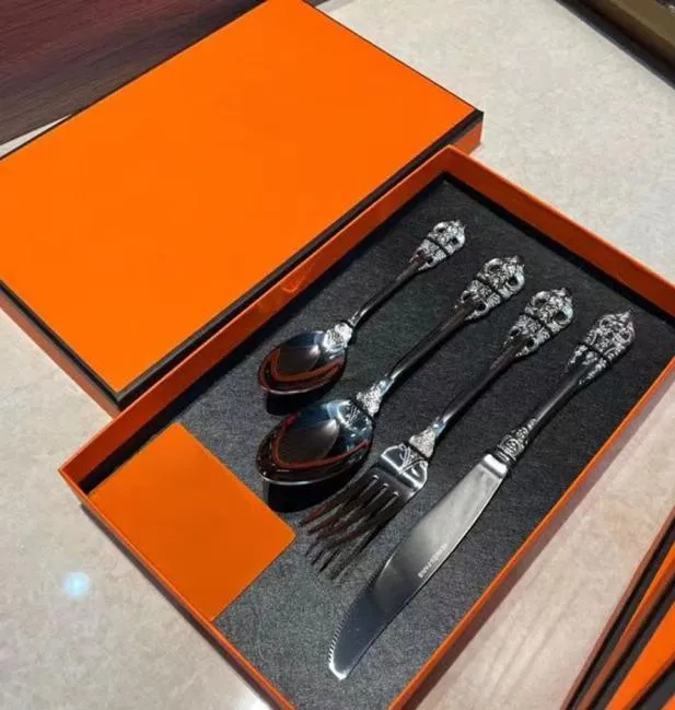 H Designer Flatware Set Forks Knives Spoons Luxury 304 Rostfritt stål Middagsresultat HSPOONSFORKS6251271