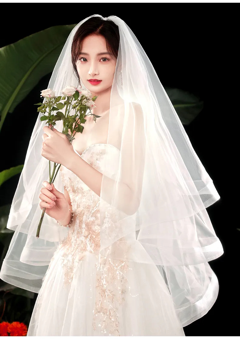 2 layer short wedding veil   + comb 2 Tier Sequins Flower Edge 90cm length Short Bridal Wedding  main image 3