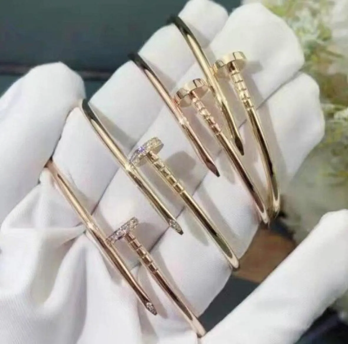 Ladies Luxus Glamour Gold Charme Armband Klassiker Nagel Bangle Unisex Valentine Day Hochzeit Geschenk 18k Gold Schmuck Edelstahl 3985449
