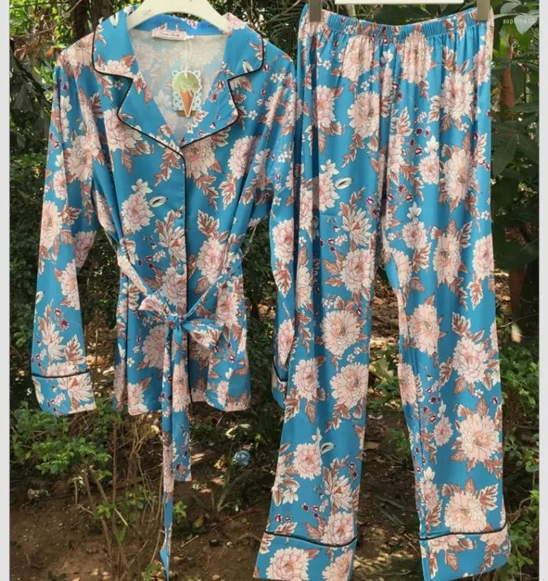 Hemkläder 2024 Spring Autumn Women's High Elastic Satin Silk Pyjamas Lotus Flower Printing Långärmad nattkläderbyxor