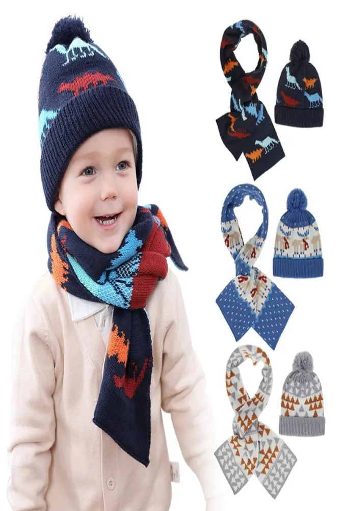 Dhl 5 couleurs ins baby kids grenards girls Caps coagas avec scraf 2pieces set dinosaur Noël desginires enfants hiver scrave9319505