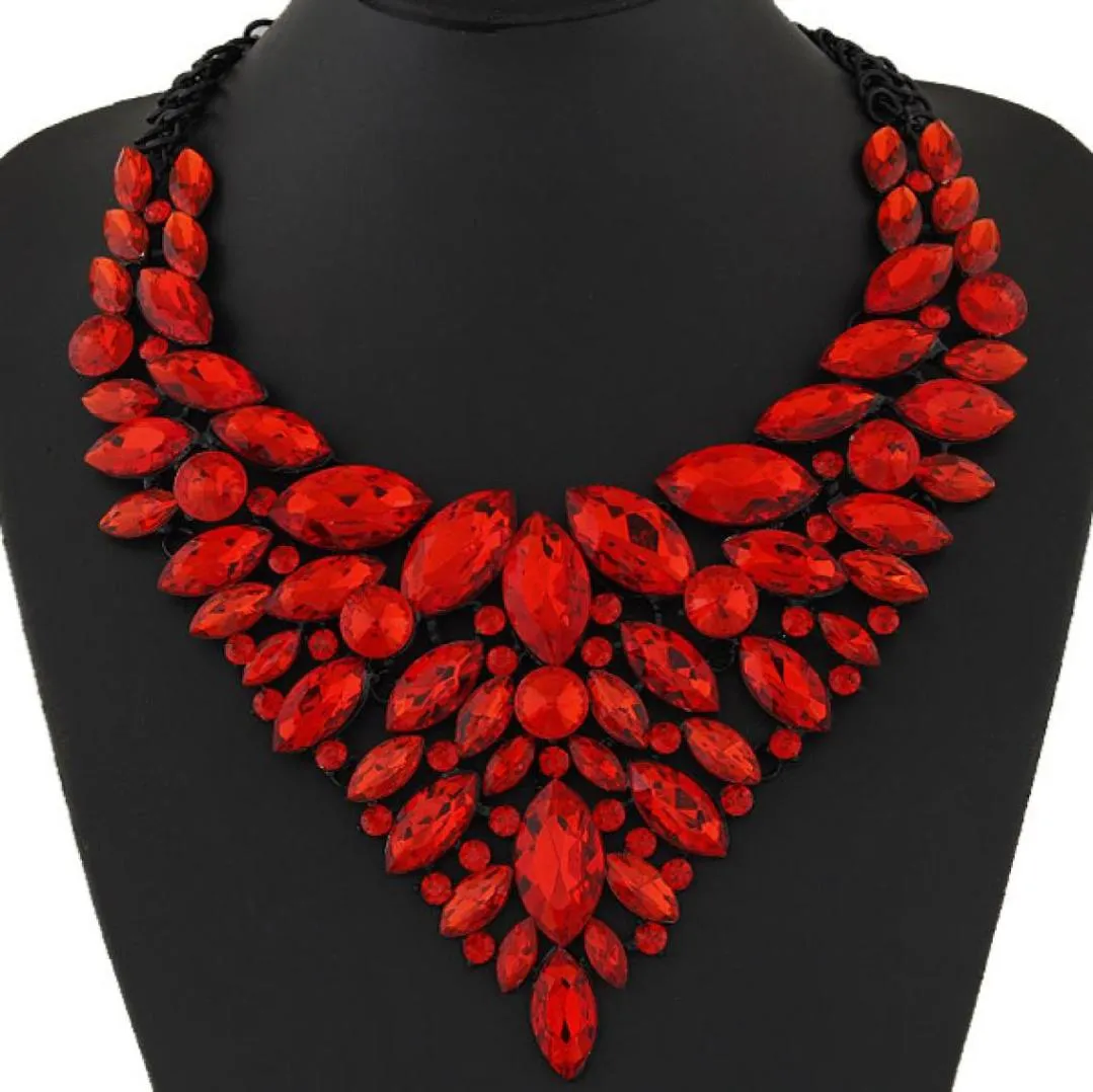 2020 Big Women Collier Femme Naszyjniki wisiorki niebieskie czerwone żółte róże Oświadczenie Bijoux New Crystal Jewelry Choker Maxi Boho Vintage 2790470