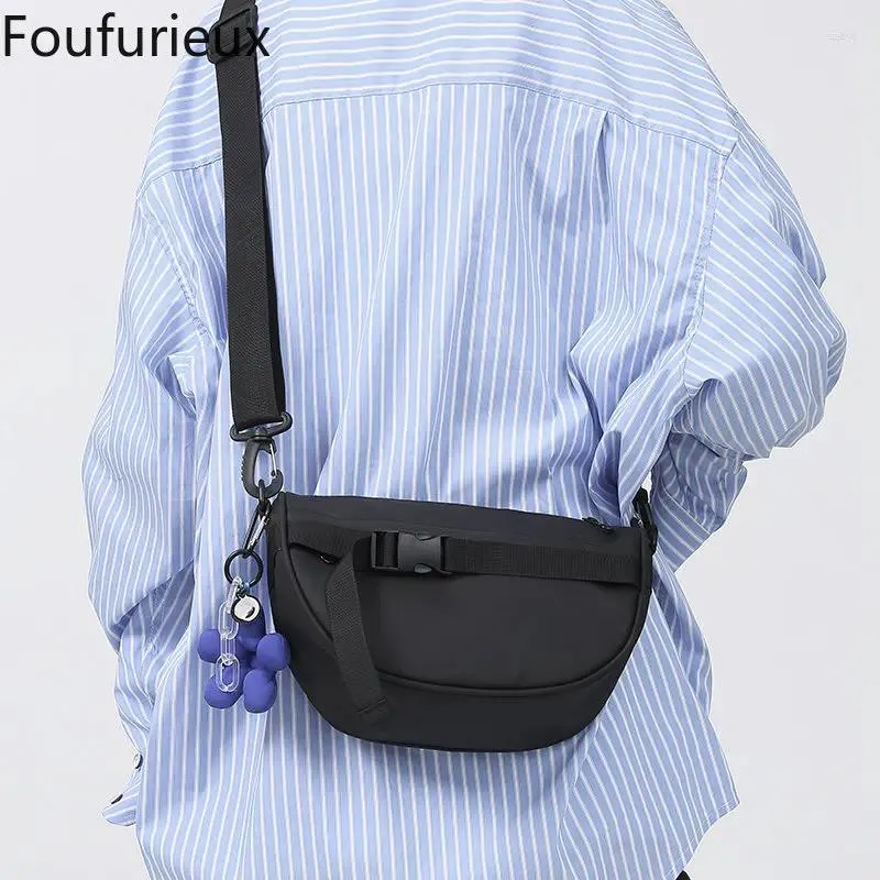 ウエストバッグFoufurieuxカジュアルコーデュロイバッグ女性用パックシンプルな旅行電話財布大きなナイロンバナナヒップベルト