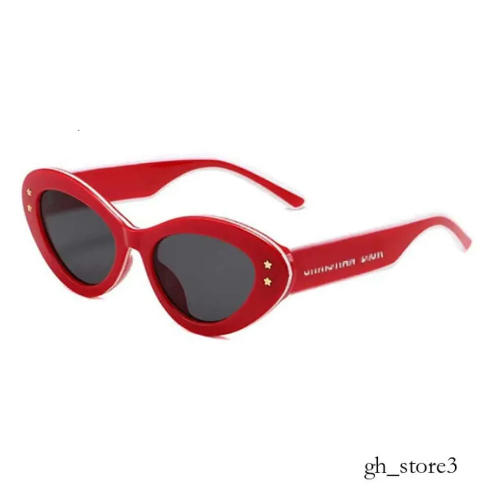 Cat Eye Sonnenbrille Männer Fashion Ins Net Red Selbe Männer und Frauen Klassiker Großmeister T3007 28 Gold Schwarz Silber Rahmen Harz Objektive mit Kasten Großhandel Cat Eye Brille 911