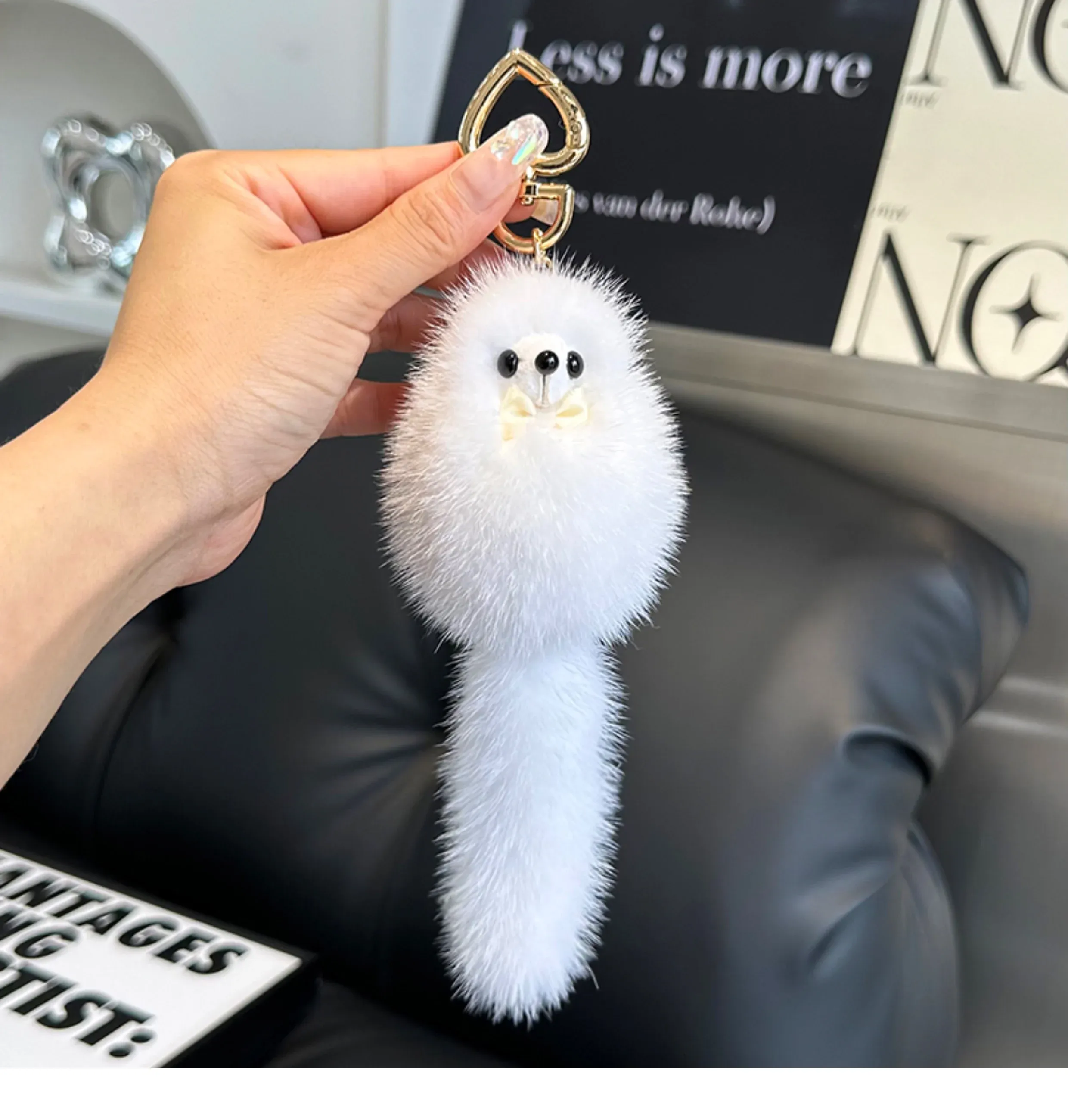 KMNZ Tail Fur キーチェーン 63566d18-5918-4b4f-838f-