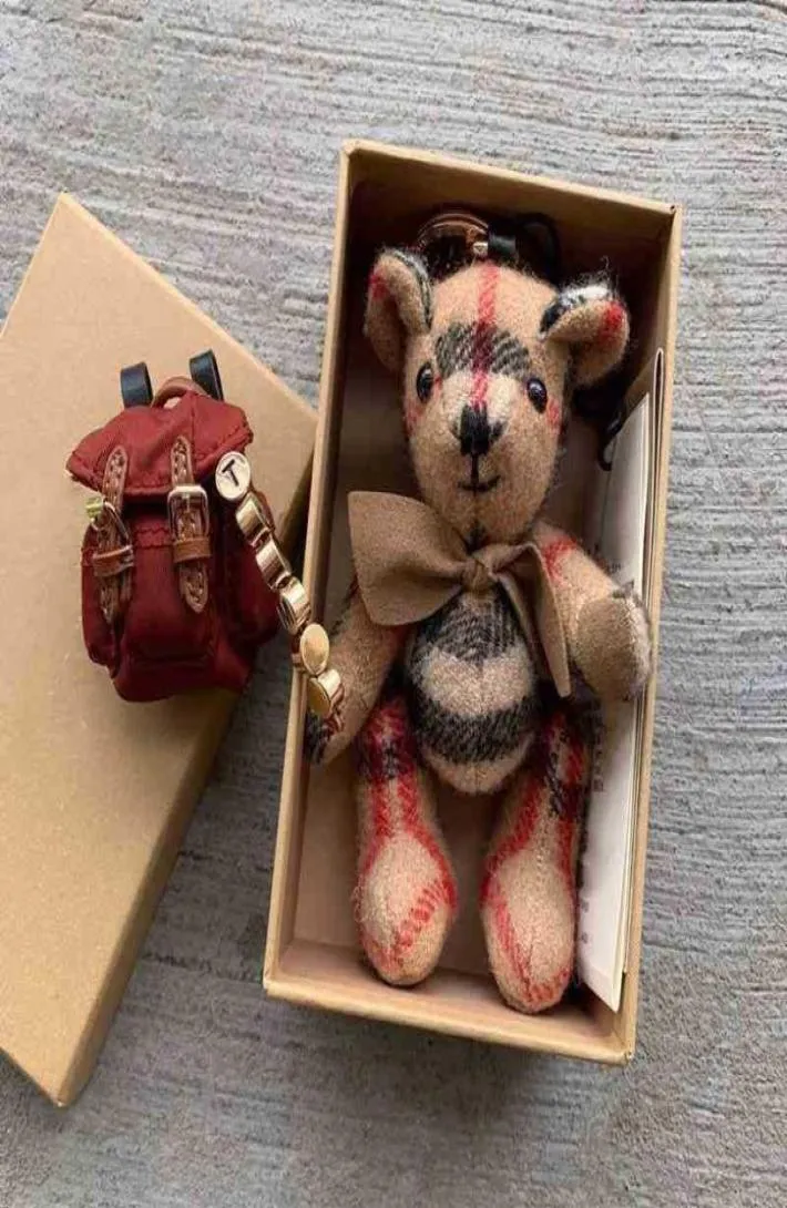 Keychains Luxury Brands Kawaii Bear Keychain Vintage Cartoon Toy Poll Car Charm Ornamenten Key Ring voor dames tas accessoires juwelen juwelen 3054712