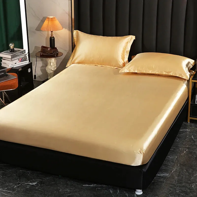 Fitted Sheet High-End Solid Color Mattress Cover With Elastic Band Bed Sheet Luxury Satin Bedsheet 240401