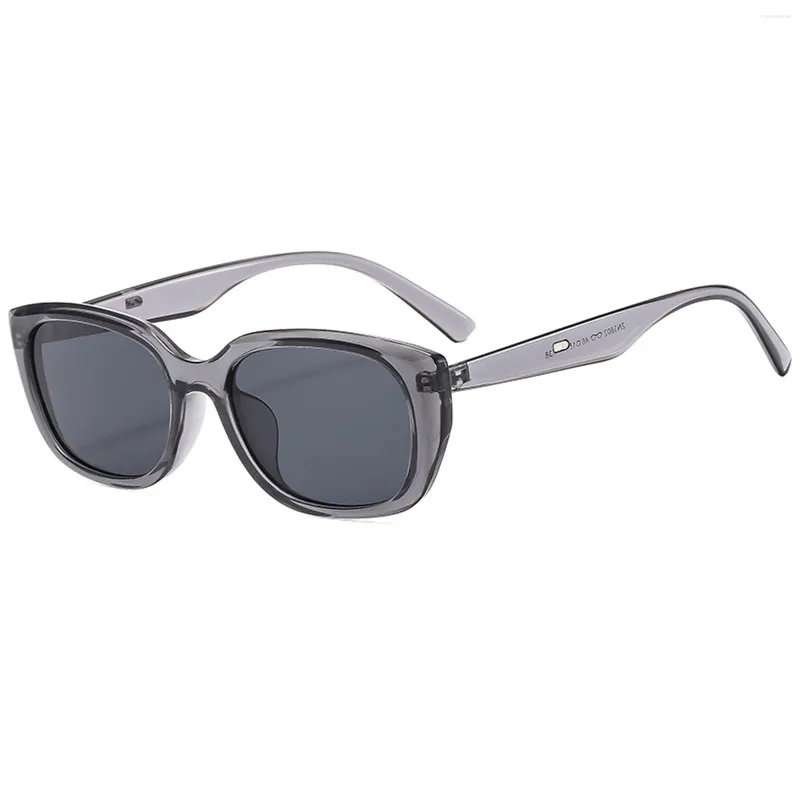 Sonnenbrille Vintage Sport UV Ultraleicher Komfort kleine Rahmenfarben N und Frauen fahren Fahrradfahren