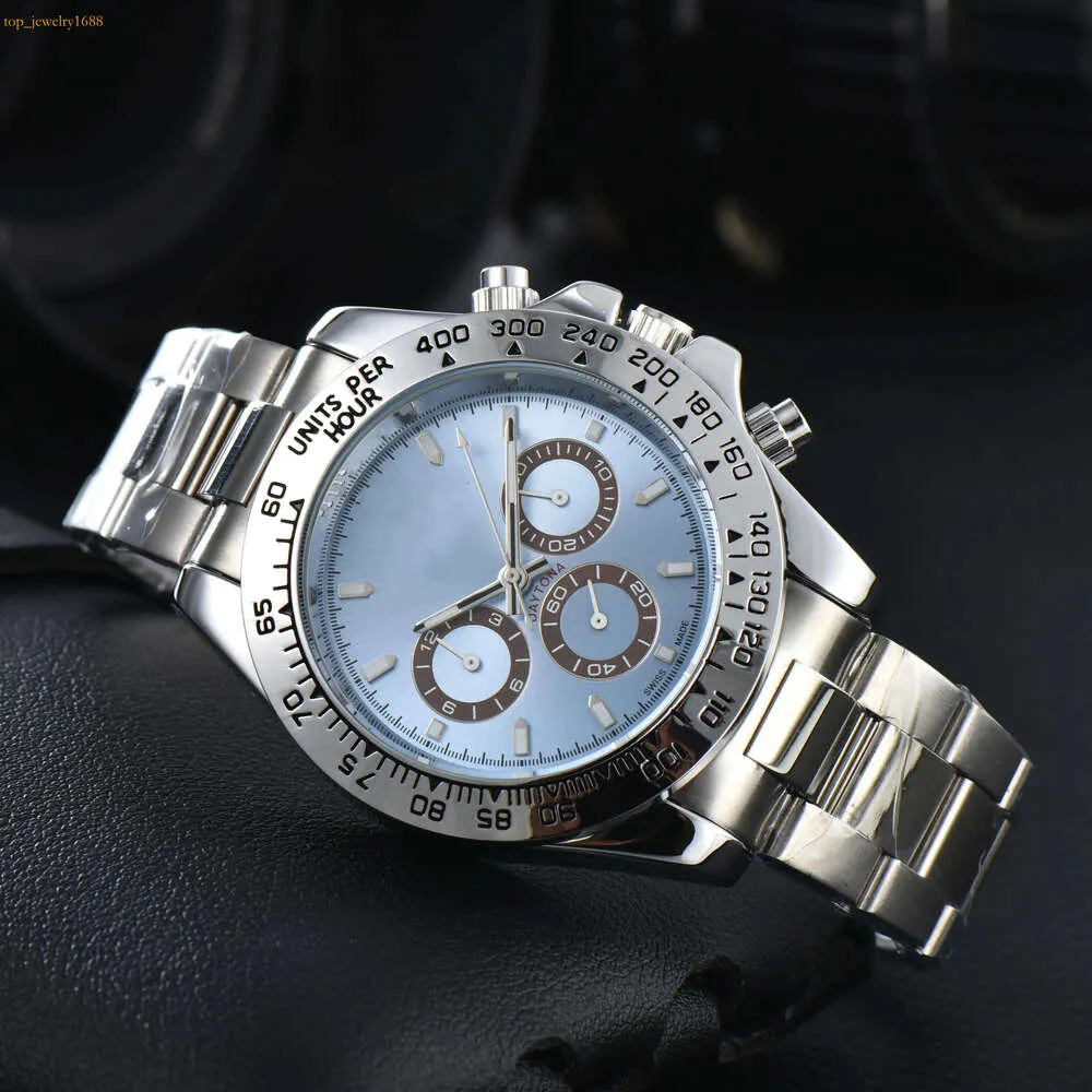 AA Vente Hot Fashion Day Tona Watch Mens Quartz Afficier de bracelet de haute qualité imperméable