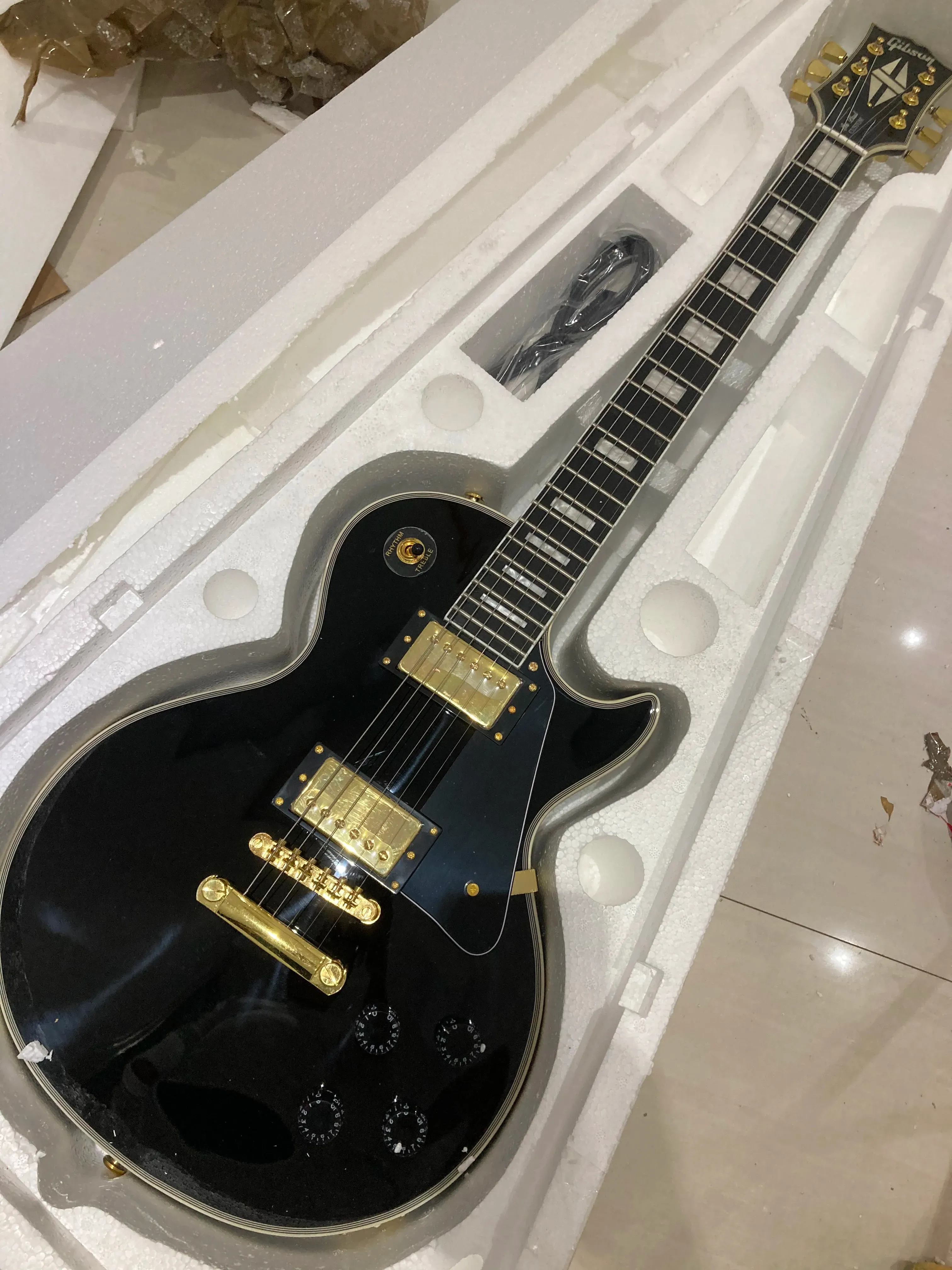 Kablolar Yeni LP Siyah Standart Yıldız Özel Gitar Altın Metal Elektro Gitar Altın Pikap Ebony Klavye Gitar