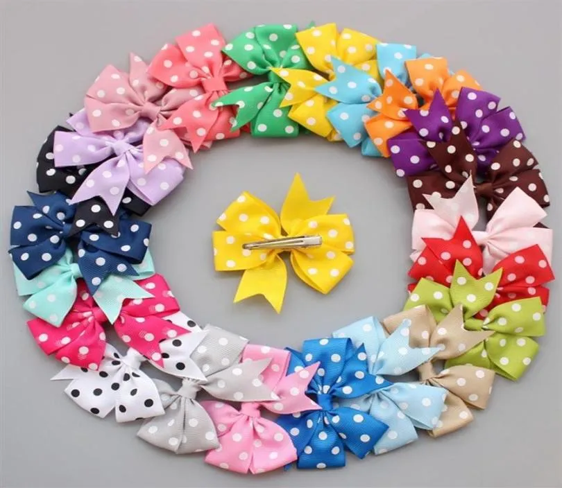 50pcs Lot Polka Dot Ribbon Haarbögen mit Clip Boutique Haarbogen Baby Girls Hair Accessoires273m1683846