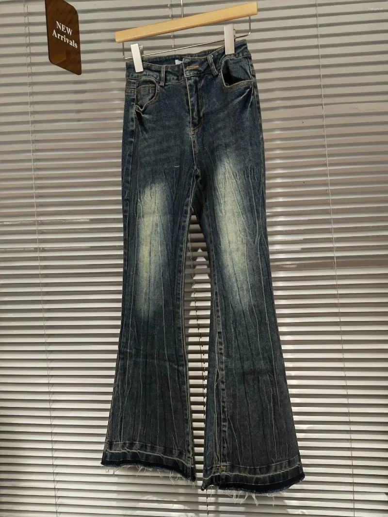 Frauen Jeans würziger Denim Wash Wassermädchen Sommer und stilvolles Gefühl verpackt Hüfte