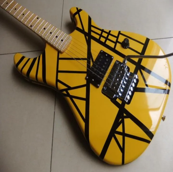 Hela nya ankomst Krmer Electric Guitar One Piece Pickups Tremolo System i Yellow 1109183041344