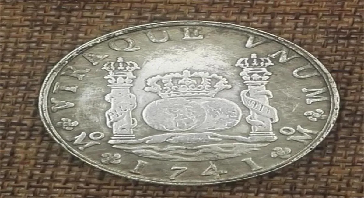 Spanish Double Column 1741 Antique Copper Silver Coin Foreign Silver Coin Diameter 38mm9809825