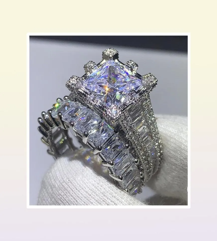 2019 New Arrivic Top Sellose見事なジュエリー925 Sterling Silver Cushion Shape White Topaz Zirconia Birthstones Wedding Band Ring6170599