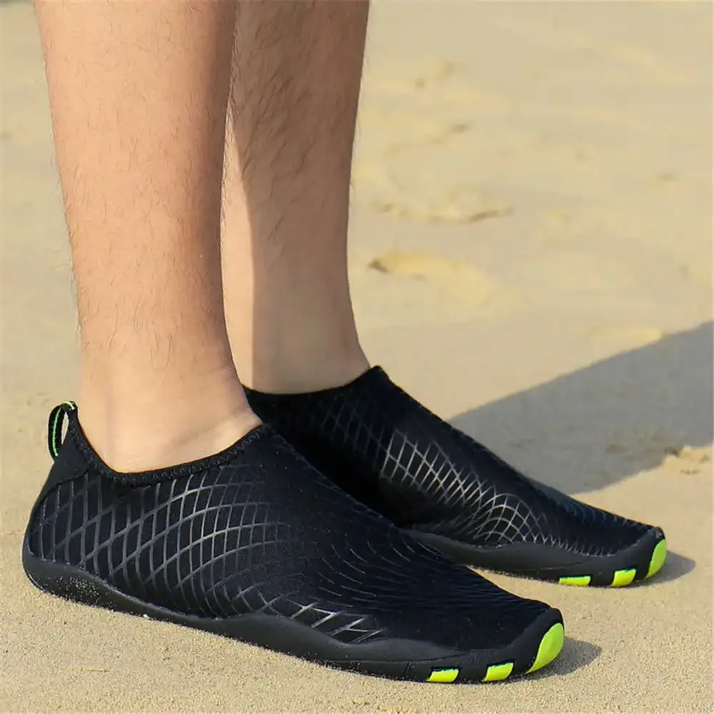 Flat Soled Thong Sandals: Lightweight Summer Footwear For Men