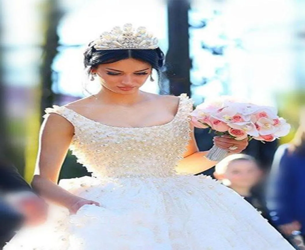 Robe de bal arabe 2018 robes de mariée princesse perles robes de mariée avec gros scoop noue bon marché robe nuptiale vintage plus taille5399845