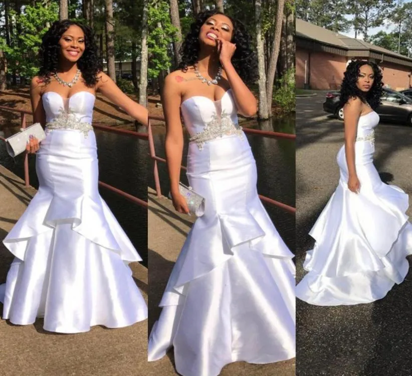 Shinning Satin Mermaid White Evening Gowns Sweetheart Applique Beaded Waist Prom Dresses Tiered Floor Length Black Girl Cocktail P3707407