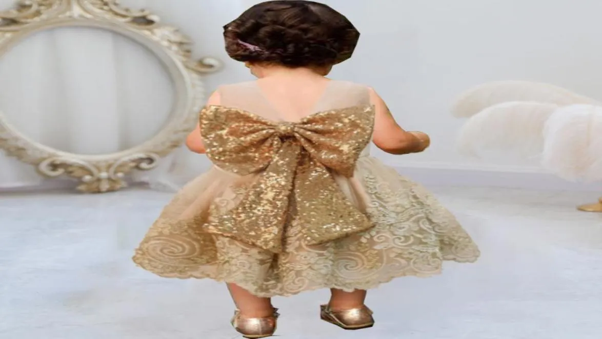 Girl039S Vestidos Criança lantejous de ouro para meninas para meninas de vestido de vestido de 1º aniversário para festas Casamentos vestidos lindos do vestido Princ9270089