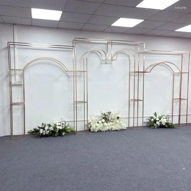 Dekorativa plattor 5,9 meter Välkommen skylt Flower Big 3 Arches Wedding Hall Screen Bakgrundsram Jubileumscen Floralvägg