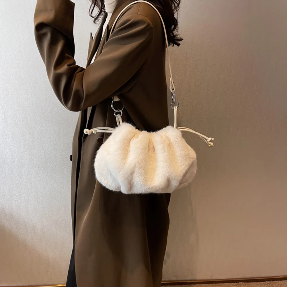 SUKUTU - Pochette Femme 'Dumpling' En Fausse Fourrure - Style Nuage Plissé Vintage - Dimensions 33x17x12 Cm