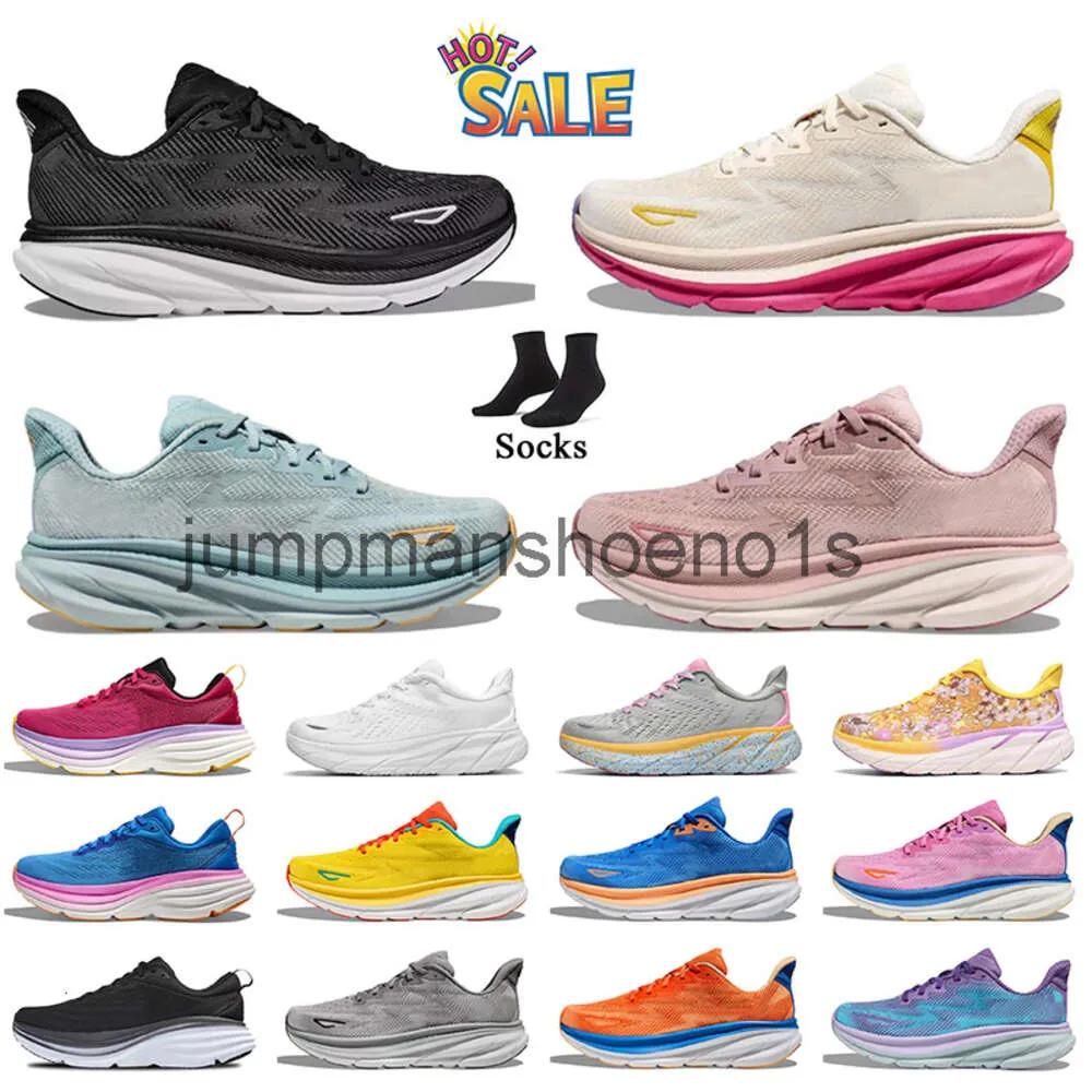 2024womens maschile di alta qualità clifton 9 scarpe da corsa bondi 8 nero rosa bianco rosa blu ghiaccio menta pesca frusta rossa carbone 2 corridori di corridori allenatori sneaker sportivi jogging