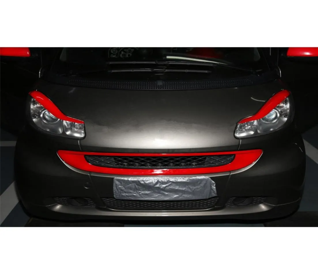 2PCS Rouge Car Headlights Eyelids de couvertures Sticker pour Smart Fortwo 2009 2011 2012 2013 2014 2015 Style extérieur AC5428496