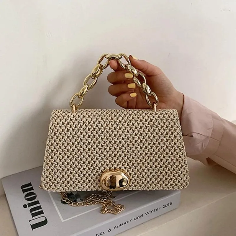 Shoulder Bags Straw Woven Handbag Rattan Crossbody Tote Bag Alloy Handle Clutch Retro Design Summer Beach Trendy Po Prop