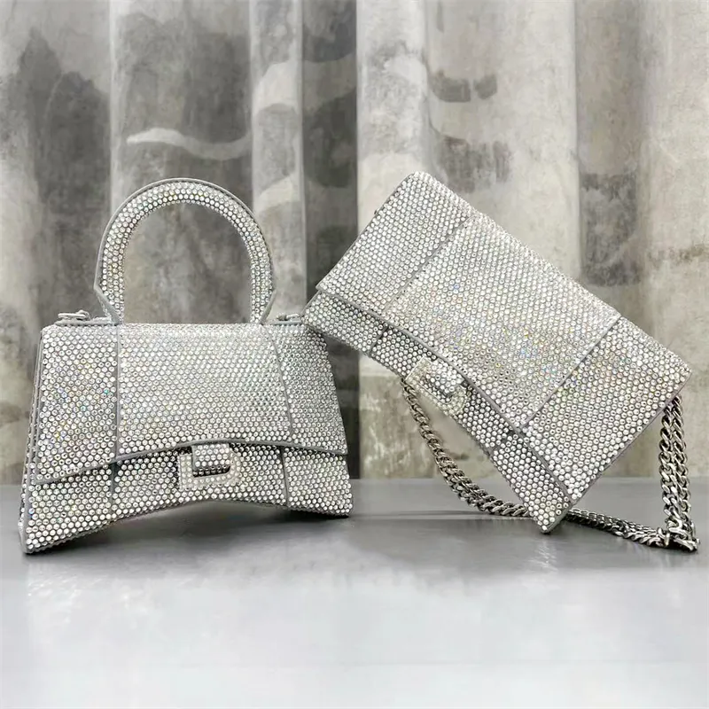 Kvinna lyxig timglas diamant handväskor man lady kedja crossbody koppling cool roston designer väska klassisk klaff läder tote axel satchel silver kristall väska