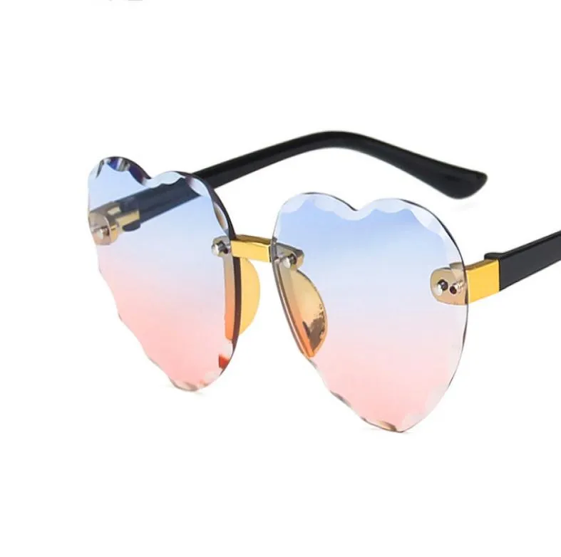 Designer Kids UV Protection Sunglass Children Love Love Heart Crystal Lunettes de soleil sans cadre Boys Filles Lunes Océan Place SU2432838