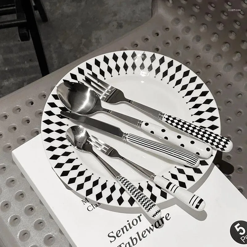 Forks French Style Checkerboard Fork Löffel Gitter glänzend Keramikgriff Set Edelstahlmesser Küche Dessert Steak -Geschirr