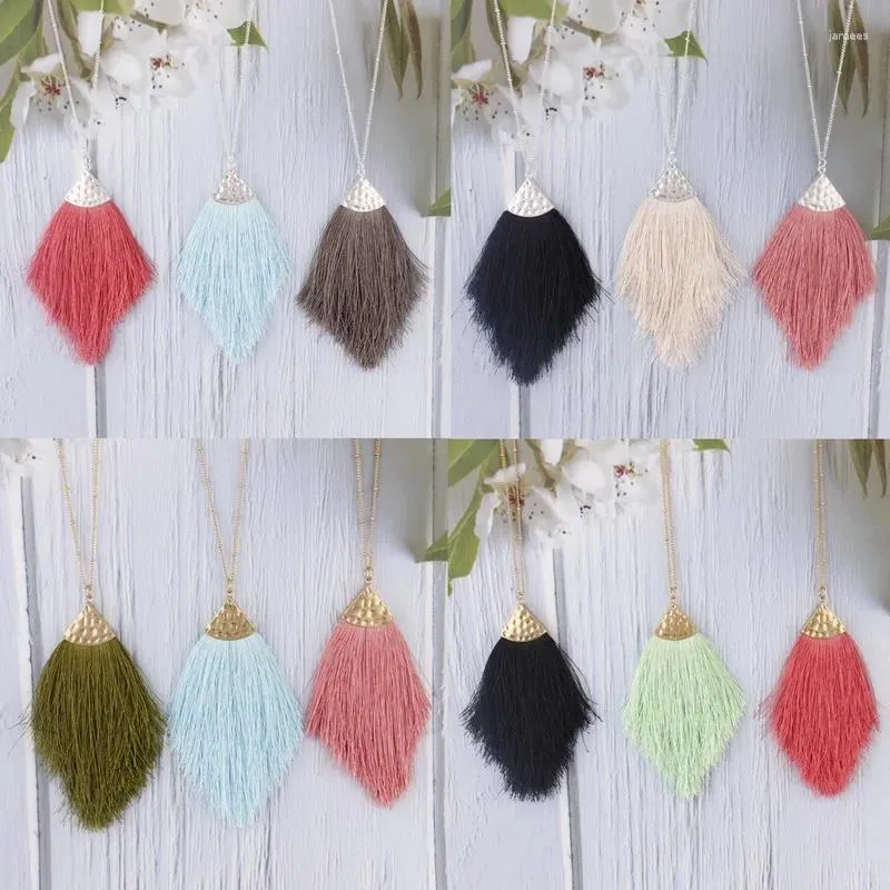 Hänghalsband 31,0 tum boho stil Dainty Feather Tip Silk Tassel Lång kedja för kvinnors mors dag mamma gåva chic smycken